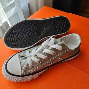 Girl's silver glitter Converse sneakers